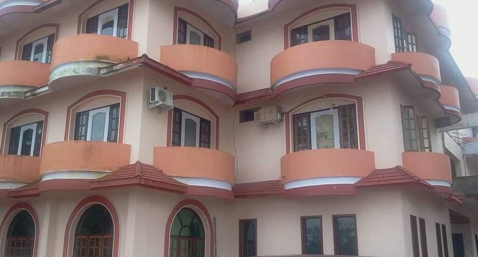 Victoria Hotel, Kannur 4